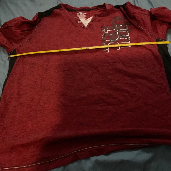 RIVET61 . UNISEX TSHIRT SIZE XL .. - Picture 6 of 8